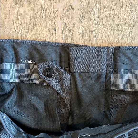 Calvin Klein Charcoal Dress Pants for Men 30 x 30 - Picture 5 of 7